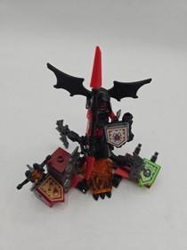 Lavaria 70335 Wings Hood Demon Warrior Nexo Knights LEGO&reg; Minifigure  Full Set 