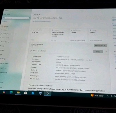 Microsoft surface pro 3 8gb mem 256gb SSD 13in touchscreen Added Keyboard
