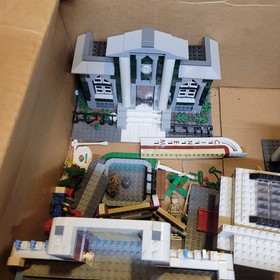 LEGO Creator Expert: Town Plan (10184)