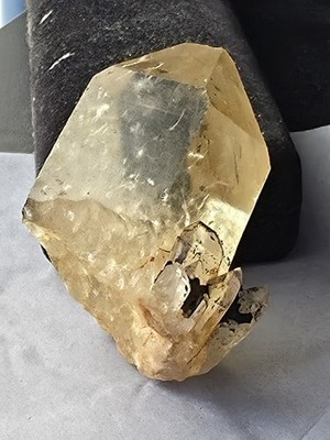 Kolwezi Congo Natural Citrine Crystal 88g - Stunning Transparency & Shine 