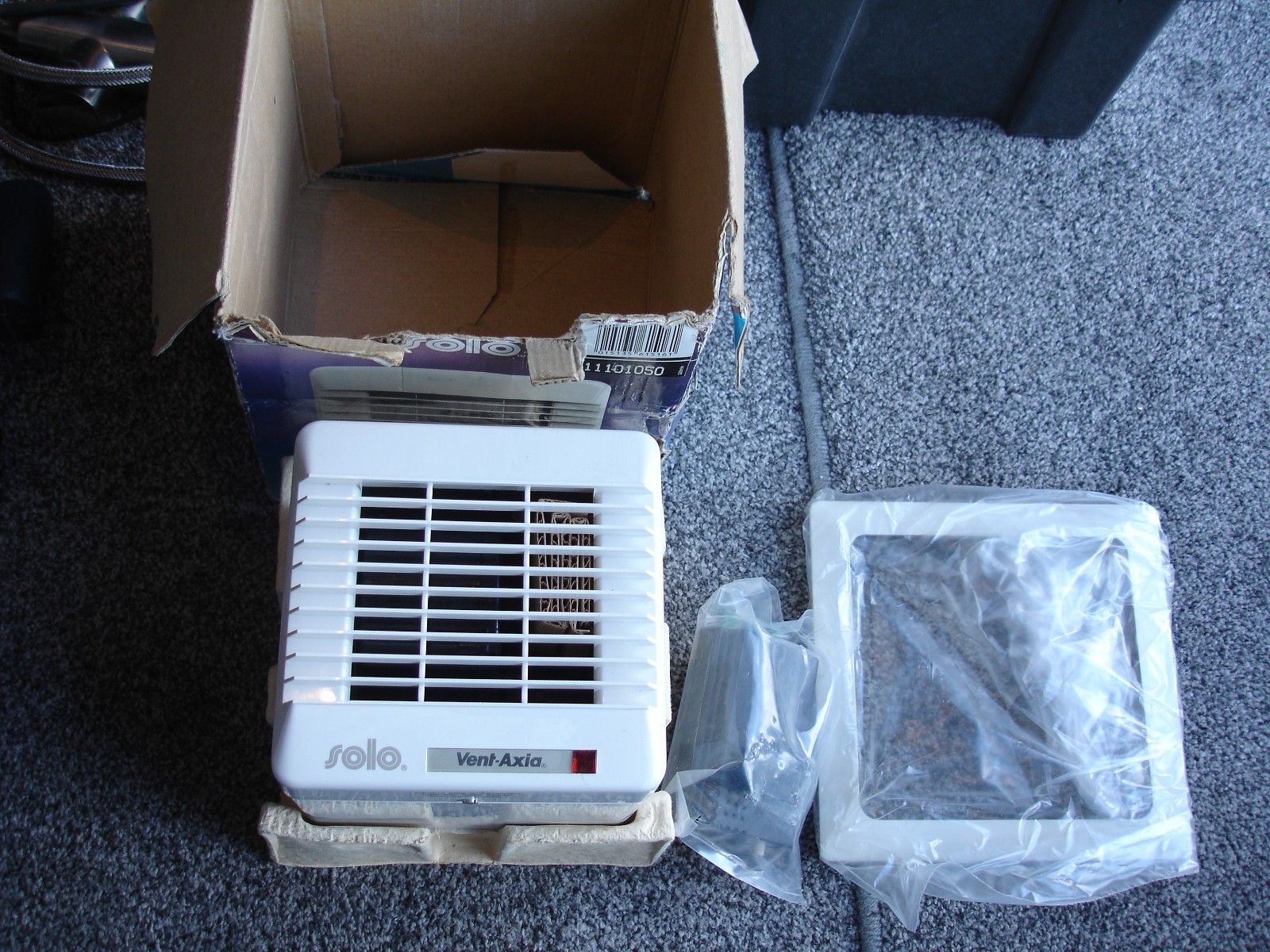 Vent Axia Solo HT Humidistat Timer Extractor Fan SoloT 100mm 11101050 vintage
