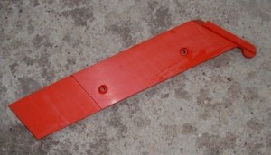 Abdeckung links 4740301 -Ersatzteil vom Rasenmäher Wolf-Garten Carrera TE 42 CL