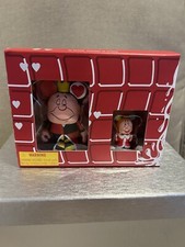 Alice In Wonderland Queen 3" and King of Hearts 1.5" Disney Vinylmation Set of 2