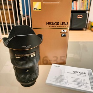 Nikon AF-S Nikkor 16-35mm f/4G ED VR wide angle lens in excellent condition