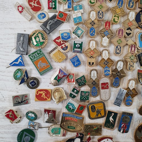 RUSSIAN PIN BADGES Vintage Mixed Lot 250 Olympics Bears Cities - O27 - Picture 7 of 12