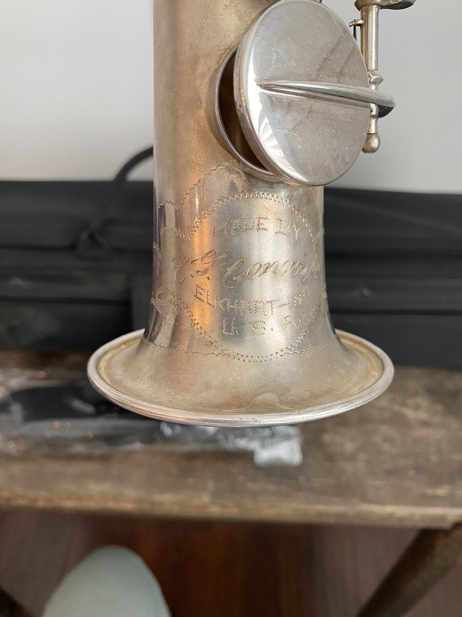 Vintage 1927 C.G. Conn New Wonder II Chu Berry Silver Vintage 1927 C.G. Conn New Wonder II Chu Berry Silver