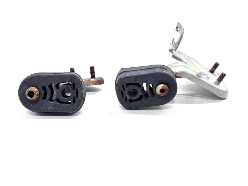 2008-2014 MERCEDES-BENZ W204 C300 REAR LEFT & RIGHT EXHAUST BRACKET MOUNT HANGER - Image 4 of 4