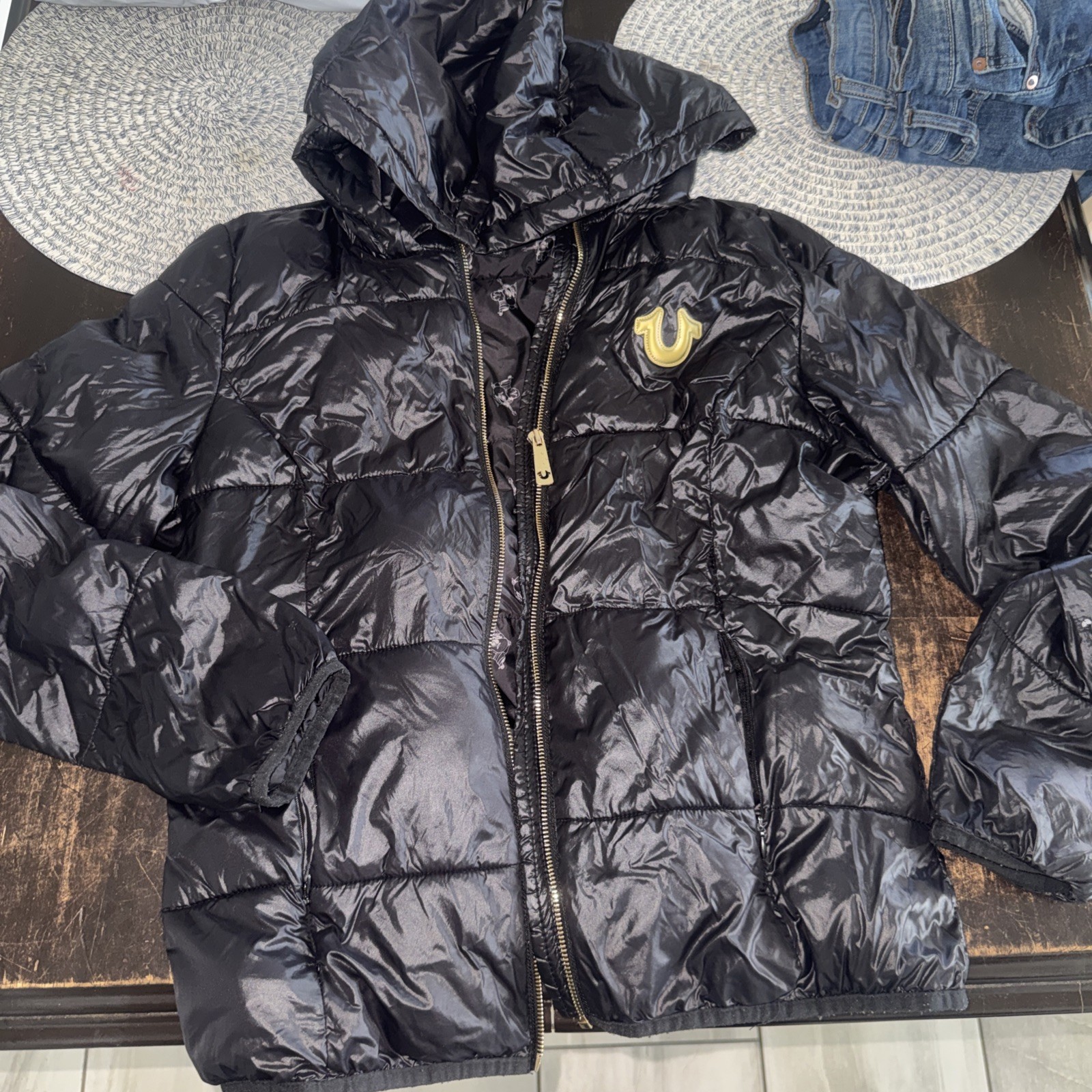 True Religion Black Puffer Jacket Size XL Hooded Gold Horseshoe Logo