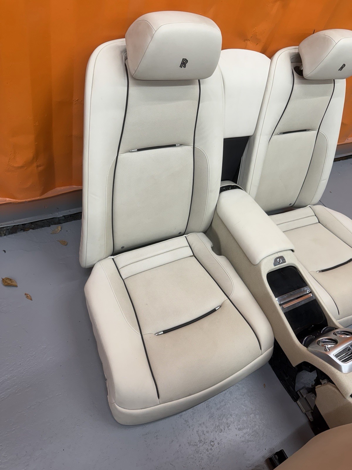 Rolls Royce Wraith RR5  Interior  Seats Trim  Center Console OEM