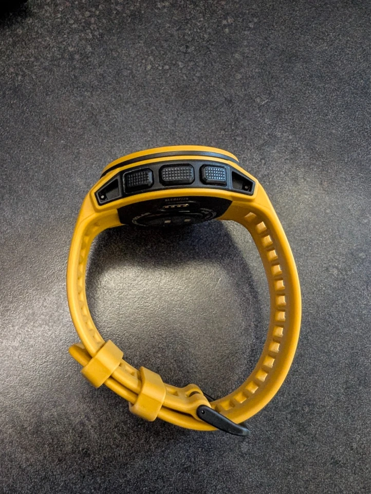 Garmin Instinct Solar - SD Yellow With screen protector - Photo 3/4