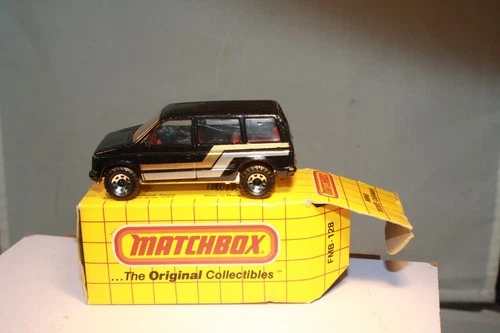 68 Dodge Caravan Mini Van Matchbox Lesney Made in Macau Mint in Box
