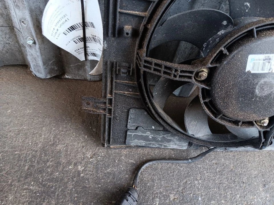 VENTILADOR DE REFRIGERACIÓN DERECHO PORSCHE 911 CARRERA 2005 2006 2007 2008 997624036-03 BOXSTER Foto 4 de 4