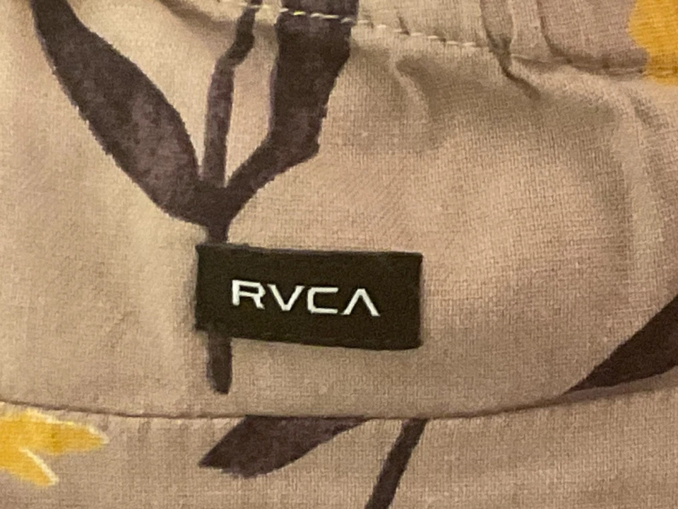 Camiseta sin mangas RVCA para mujer beige floral BOHO con correa de espagueti sin mangas talla S Foto 3 de 4
