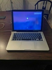 Apple MacBook Pro 13" Laptop 2009 