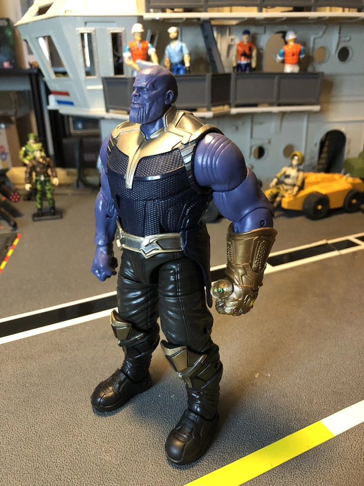Marvel Legends Avengers: Infinity War - Thanos BAF complete wave Pre-owned - Image 4 of 4