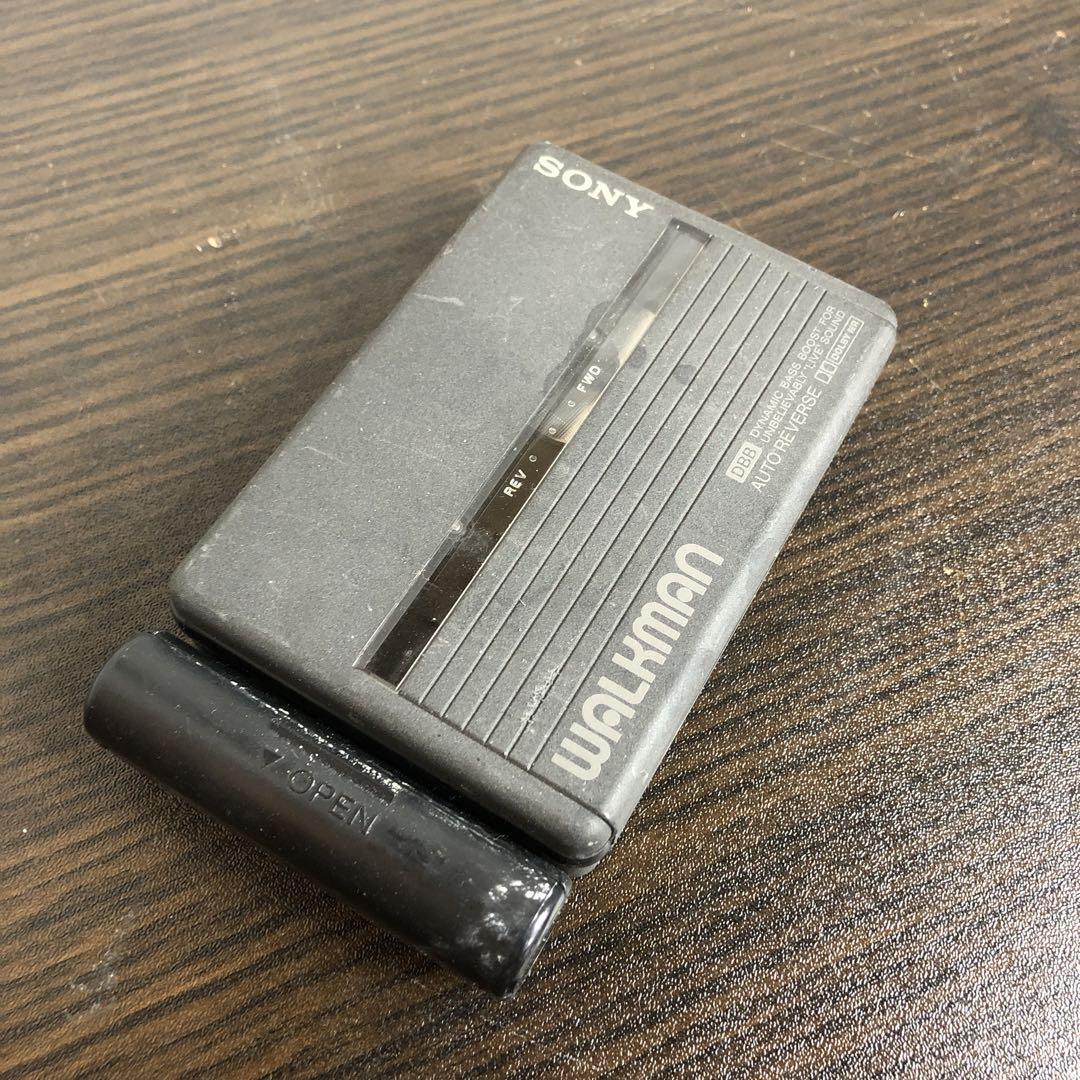 JUNK Sony Walkman WM-503 Portable Audio Player Cassette Tape From