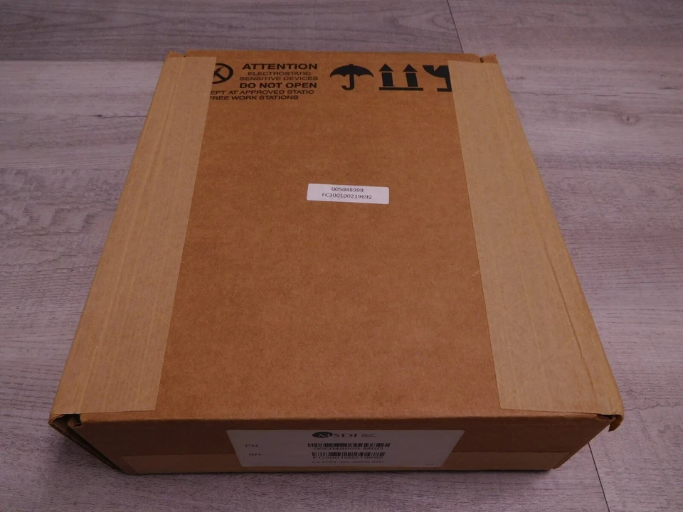 NEW SEALED CX-FC04-400 005048999 400GB 3.5 FC CX Disk Drive SSD - Image 3 of 4