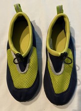 West Loop Boys Water Shoes M 2-3 New