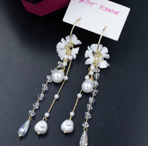 Fashion Betsey Johnson Alloy Crystal Rhinestone White Flower Tassel Drop Earring - Photo 1 sur 6