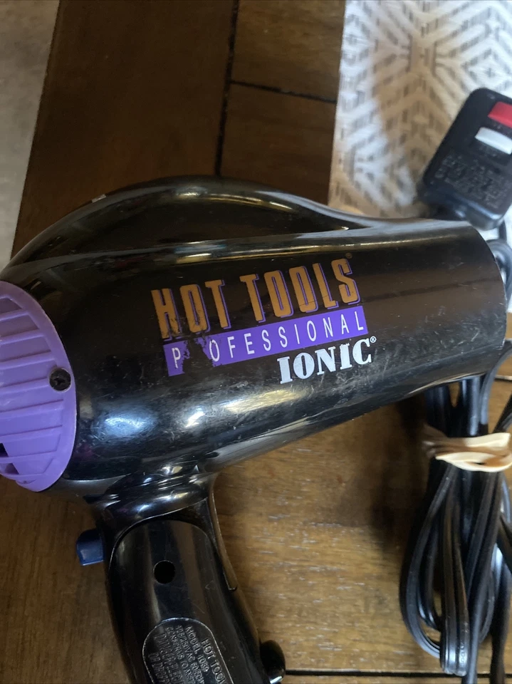 SECADOR PROFESIONAL HOT TOOLS IONIC. Foto 2 de 4