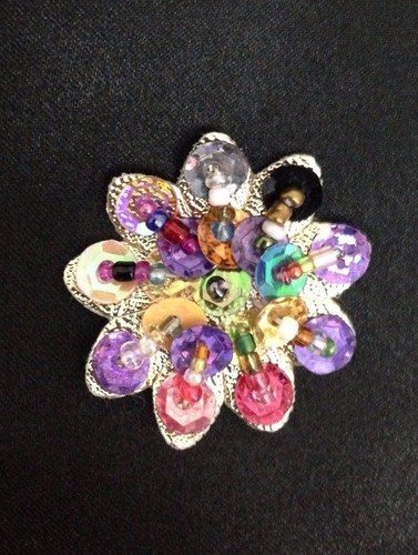 Pack Of 5 Multi Gold Beaded Flower Motifs , Applique, Xmas (36mm Approx In Size) - Picture 2 of 3