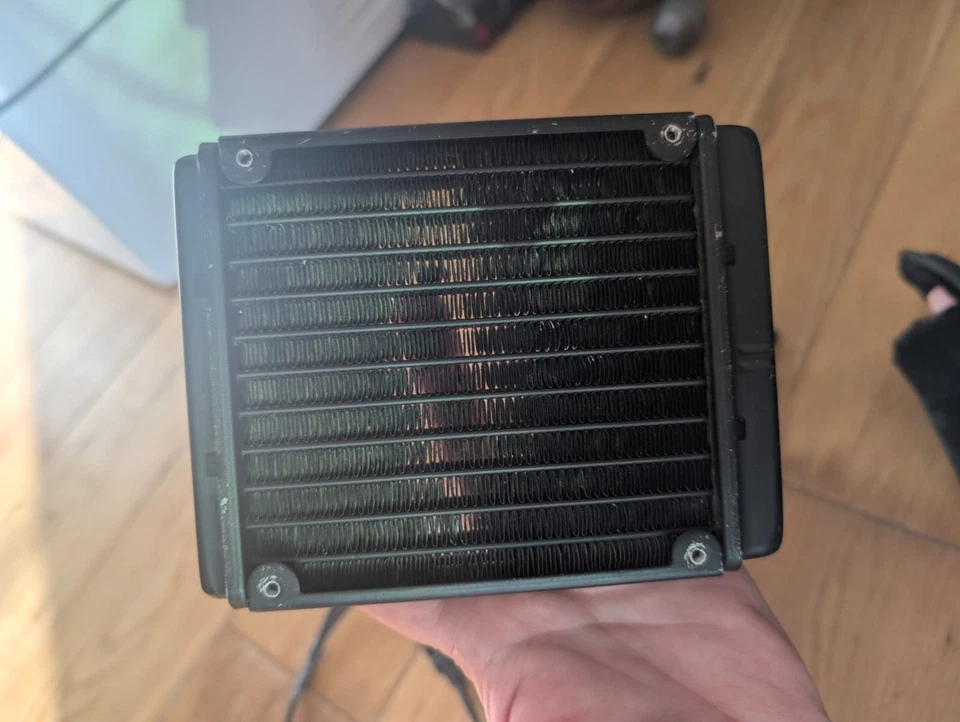 HYBRID MSI AMD Radeon R9 390X (8192 MB) (R9390XGAMING8G) Graphics Card - Image 4 of 4