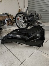 Blocco ricambi Aprilia Scarabeo 50 4T – Motore, cerchi, plastiche 