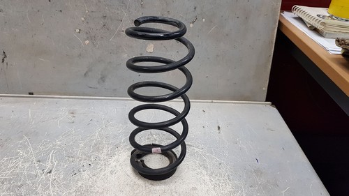 Feder Hinterachsfeder Hinterfeder Hinten Hinterachse Mitsubishi Z3B Colt CZ3 1.1