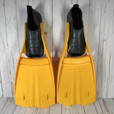 Dolfino Italia High-Performance Fins Small Men 4-6 39-41 Women’s 5-7yellow Black