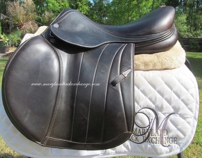 17'' EQUIPE SPECIAL ONE close contact jumping saddle-DK. Brown- 2021 MODEL