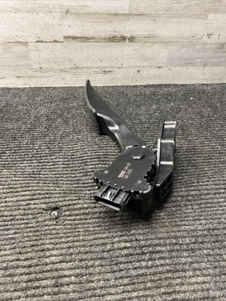 Pedal acelerador Dorman 699-107 - Imagem 2 de 4