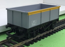 Hornby OO Gauge R6483 BR 27T Mineral Wagon 'B385621'