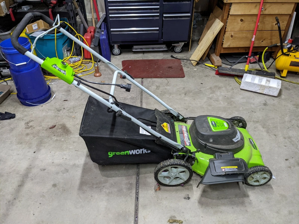 Greenworks 12 amp 20-inch corded electric lawn mower