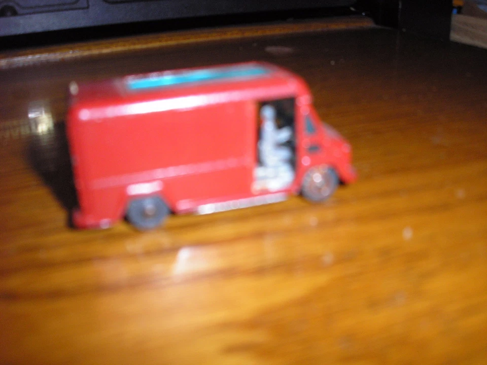 Vintage Husky Commercial Walk-Thru Delivery Van Red Free SHIPPING - Image 4 of 4