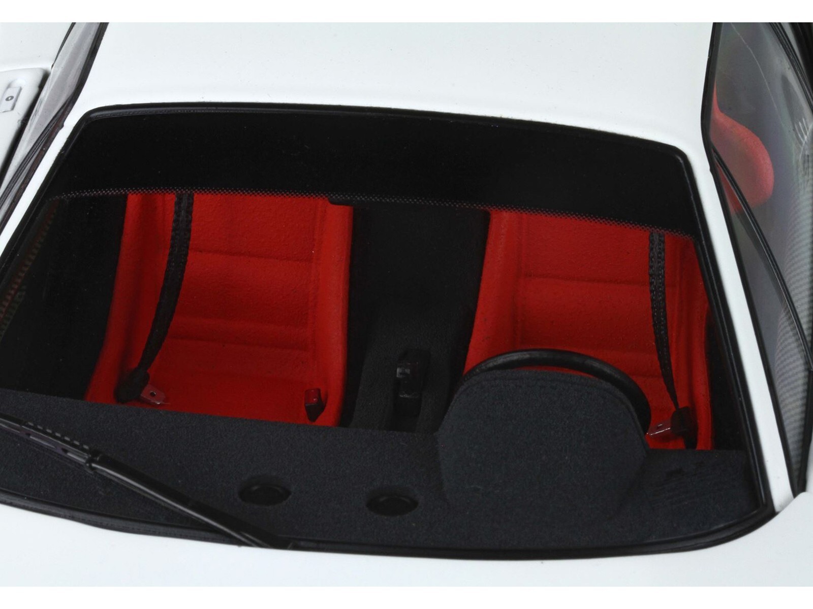 FERRARI F40 WHITE & DISPLAY CASE 1/18 DIECAST MODEL BY BBR/KYOSHO BBRKS015