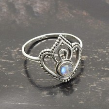 925 Silver Round Natural Rainbow Moonstone Crown Band Bezel Ring Jewelry US 8