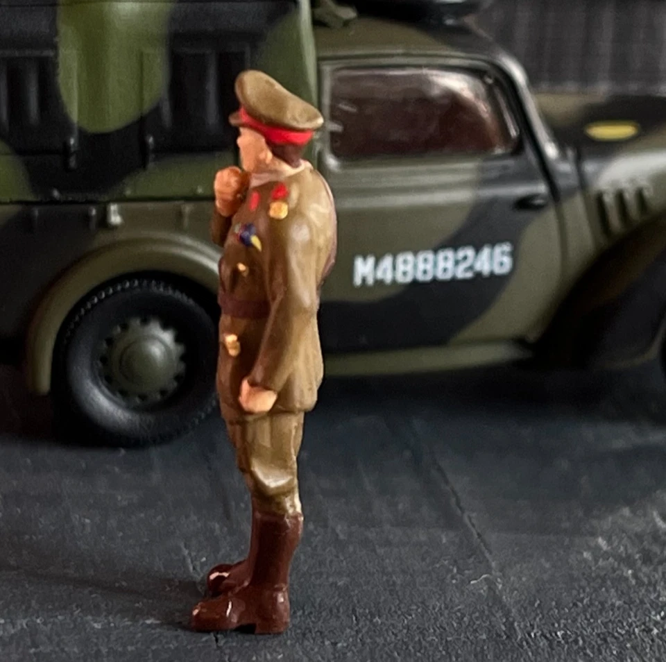 OO GAUGE KING GEORGE VI HAND PAINTED FIGURE WORLD WAR II - COLONEL IN CHIEF - Image 4 of 4