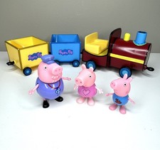 Peppa Pig Playset on Grandpa Pig's Train with George - Song and Sound - used