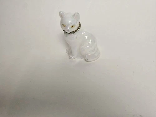 Fenton Birthday Cat Figurine  Peridot