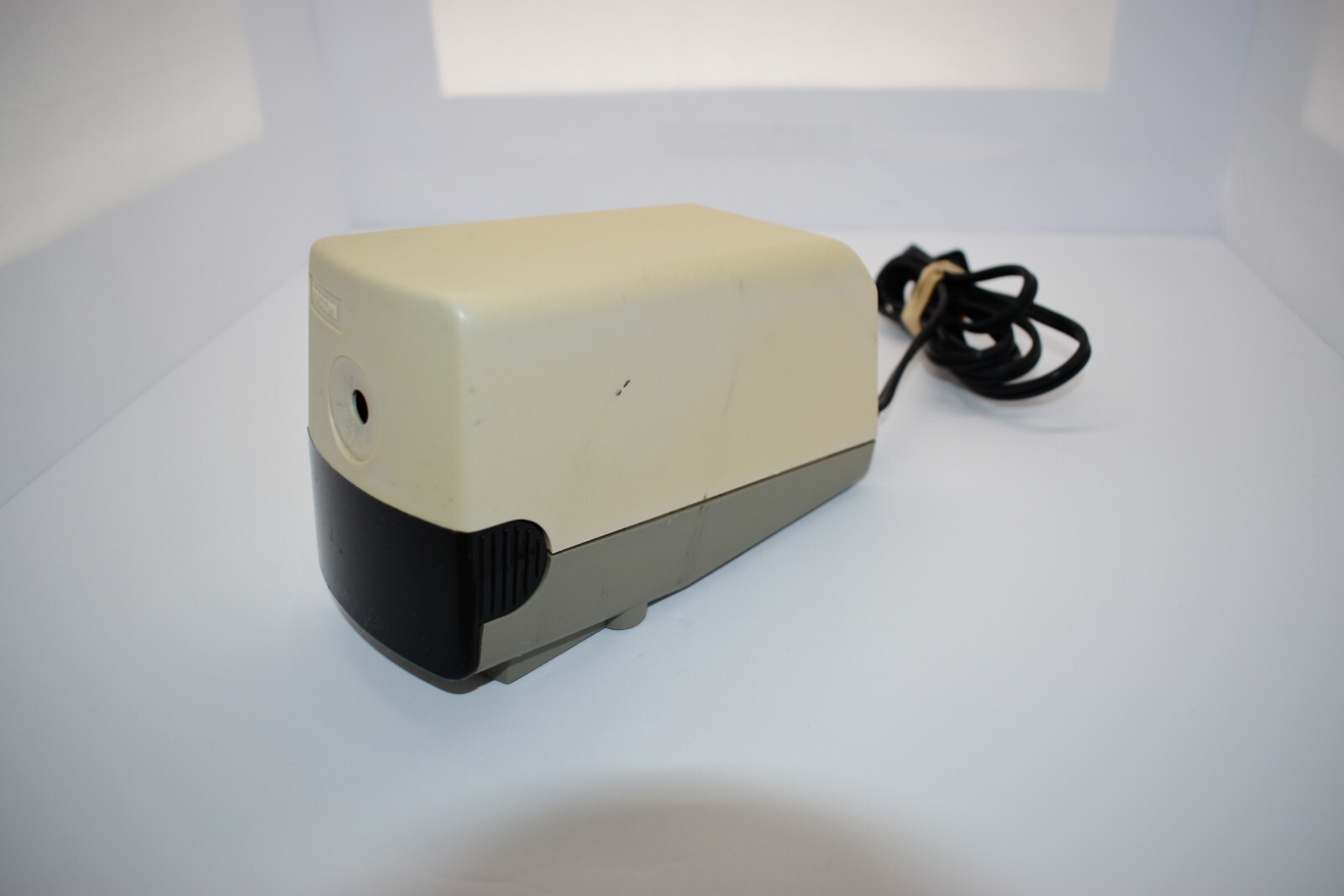 Vintage Boston Electric Pencil Sharpener 296A Model 19 TESTED/WORKS GOOD Windscreen Compare
