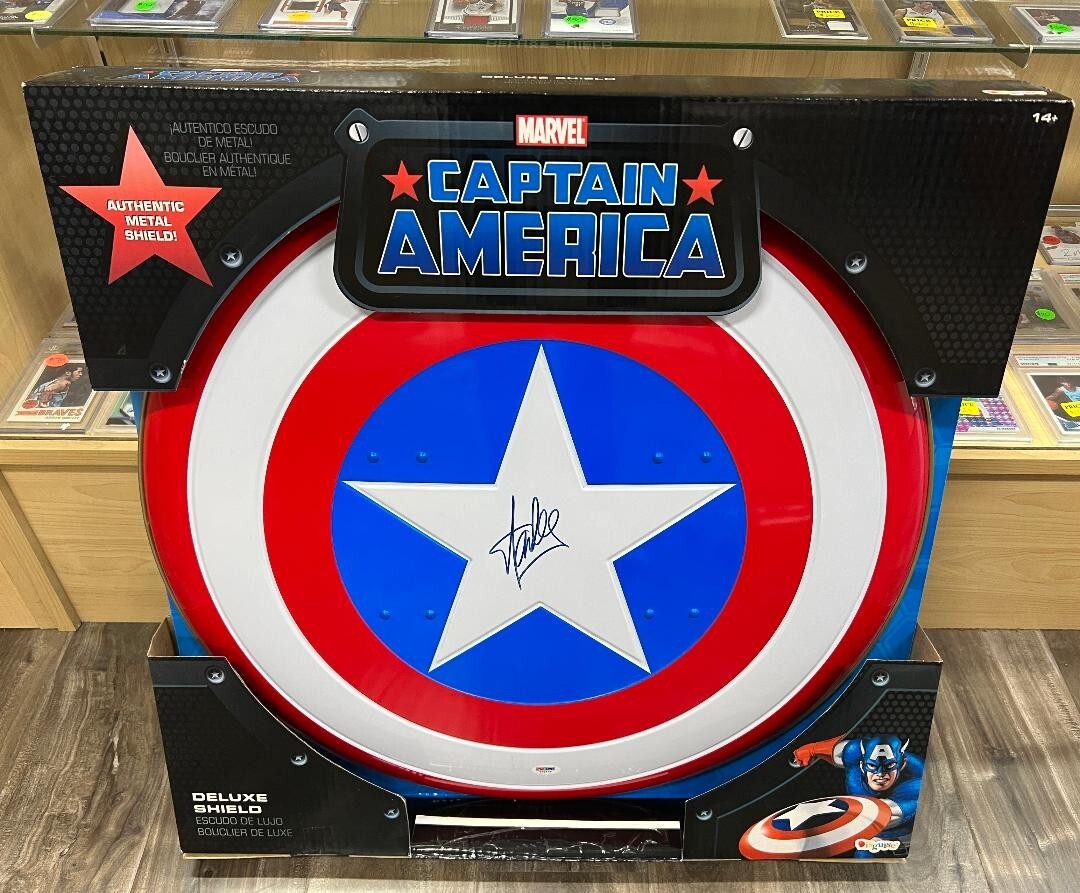PSA/DNA Authentic Stan Lee Autograph Marvel Captain America 24 Inch Metal Shield