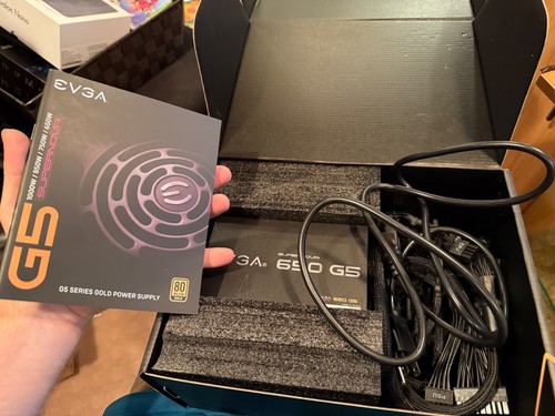 EVGA Supernova 650 G5 80 Plus Gold 650W, w pełni modułowy - Zdjęcie 2 z 2