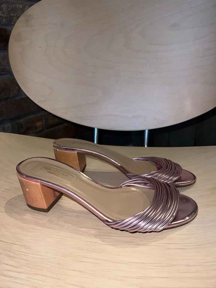 Tacón de gatito rosa metálico Aquazzura Foto 2 de 4