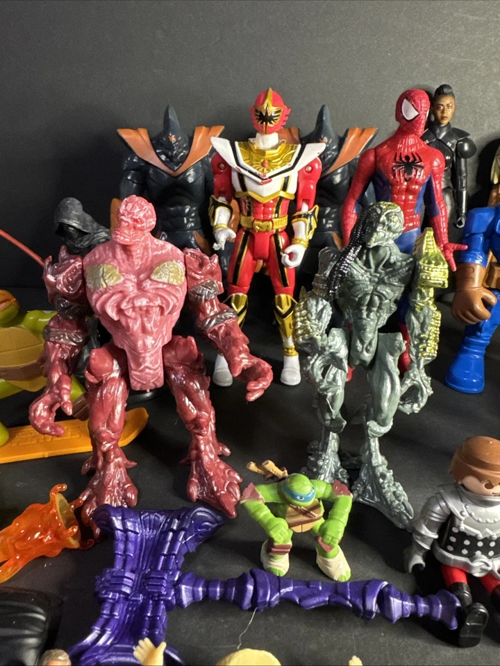 Boys Action Figures Toys Lot. Miscellaneous toys. Over 2lbs Worth - Image 2 of 4