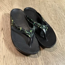 OOFOS WOMEN'S OOLALA LIMITED Size 8 W