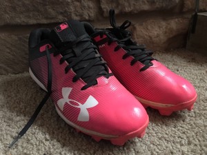 youth girls baseball cleats