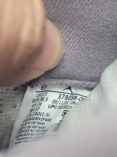 Jordan 11 Retro High Cool Grey Größe 6Y Gebraucht 378038-005 Grundschule - Bild 10 von 13