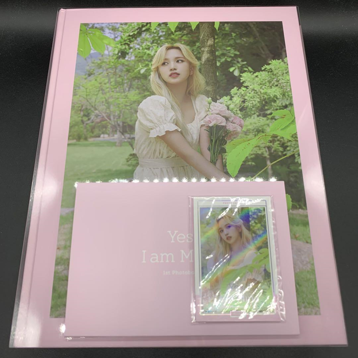 TWICE Yes I am Mina. Gray ver. Pink ver. Photobooks PCs Postcards