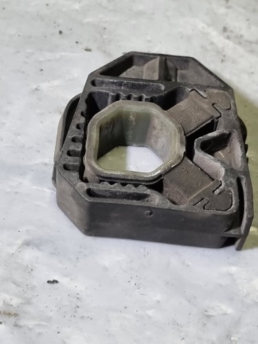 VW Skoda seat Audi 1Z0121367A Kühlerlagerung unten 1Z0121367A