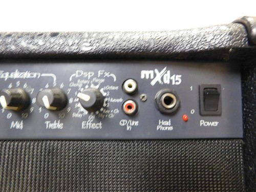 Amplificador de guitarra eléctrica Laney hardcore MXD15 cargado con práctica de sala FX - Imagen 5 de 12